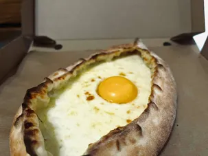 Хачапури по-аджарски