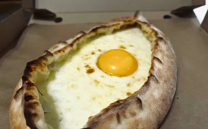 Хачапури по-аджарски